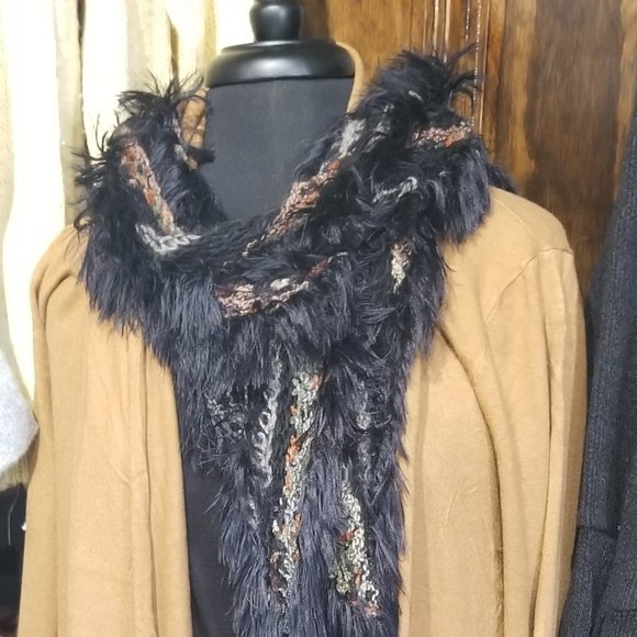 Meet your Posher, Rhonda - Picture 4 of 7